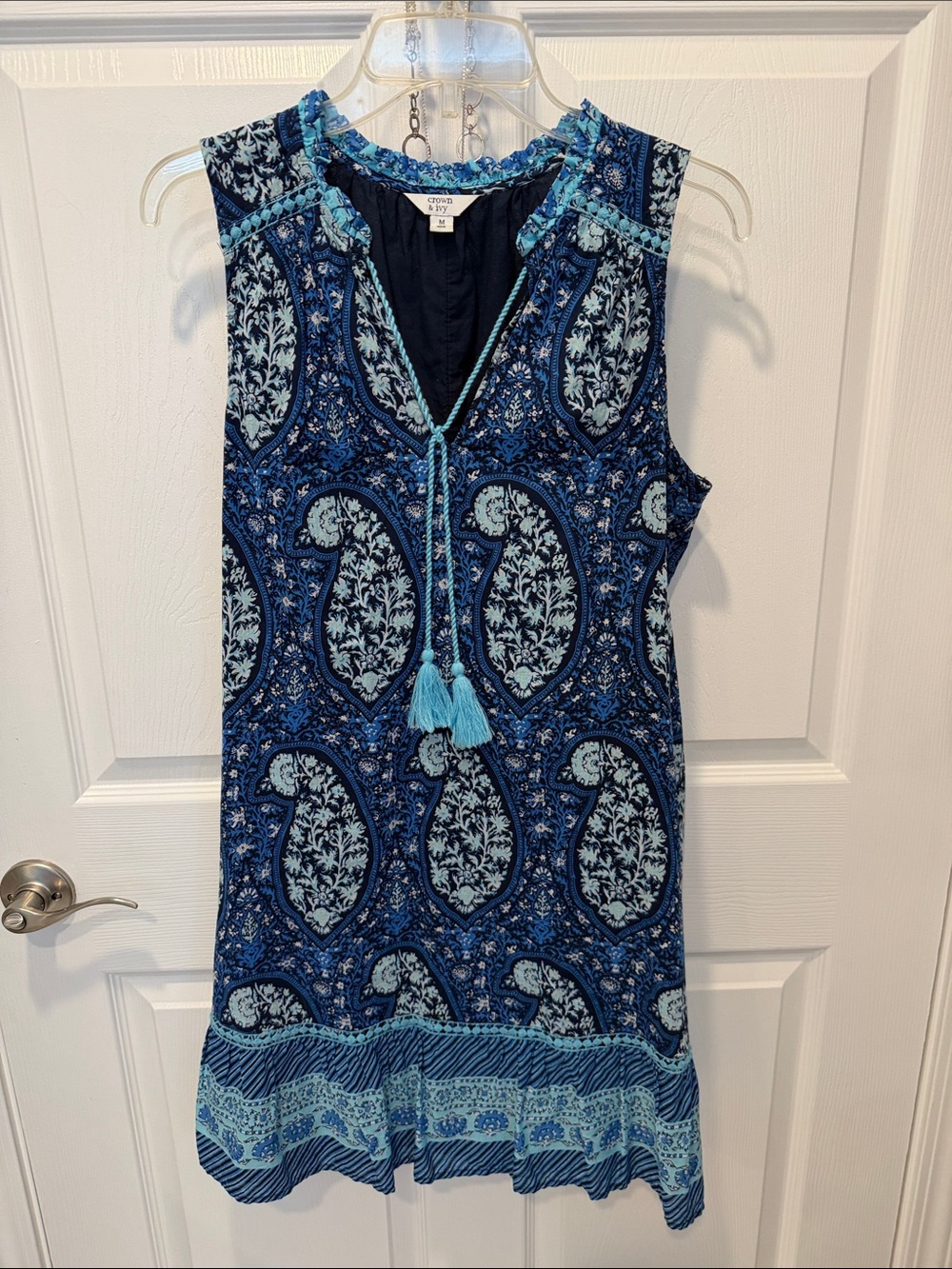 Sleeveless Blue Paisley Tassel Shift Dress